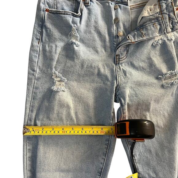 S.O.N.G. Women’s Light Blue Jeans,  Size 5/27, 90’s Boyfriend Jeans - Picture 5 of 9